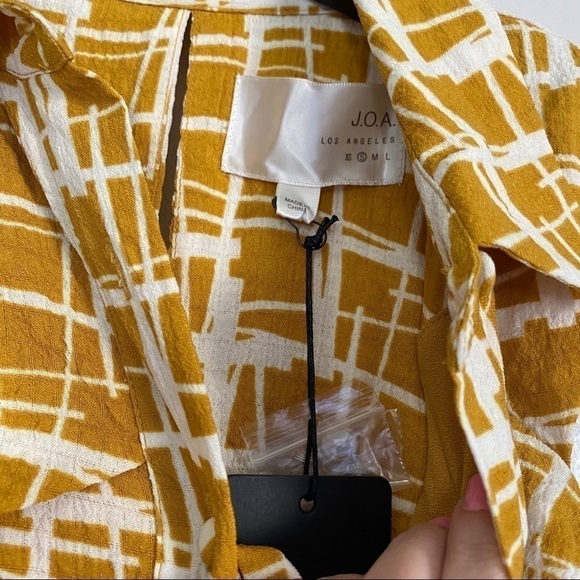 NWT J.O.A. Ruffle Button Pattern Midi Dress Small - Picture 6 of 8